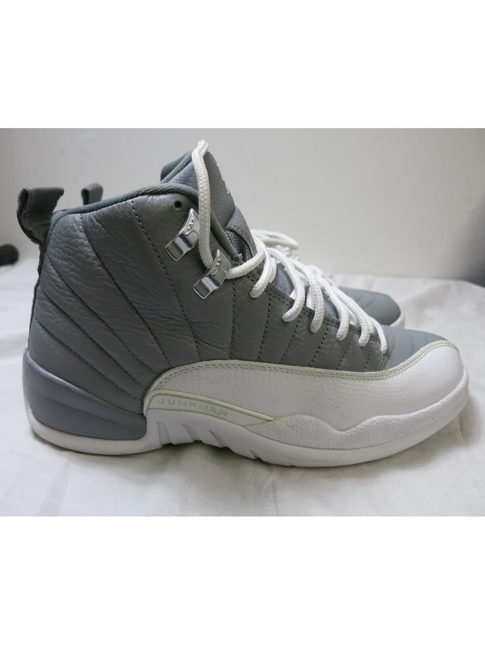 JORDAN AIR JORDAN 12 RETRO STEALTH WHITE COOL GREY CT8013-015 sz 9